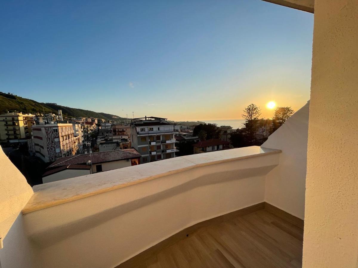 Ferienwohnung A Pochi Passi Dalla Piazza- Vista Mare Tropea Exterior foto